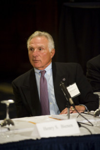 Knight Commission member Nick Buoniconti