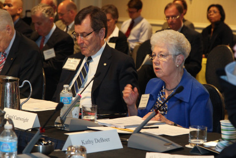 R. Gerald Turner (left) and Carol Cartwright