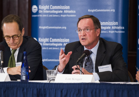 Joel Litvin (left), Lon Kruger